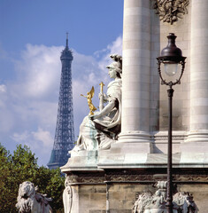 Detail with statue of the Alexandre III bridge