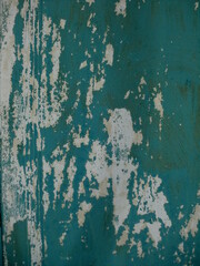 古びた青緑の壁
