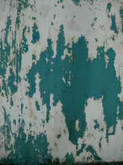 古びた青緑の壁