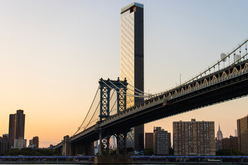 Manhattan bridge at sunset