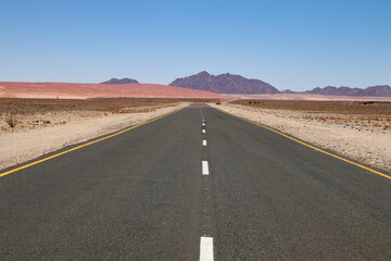 Fototapeta na wymiar long road - Namibia, Africa