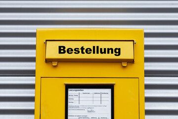 Fototapeta premium Bestellung Briefkasten