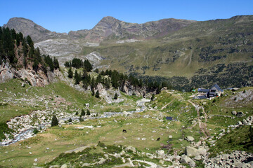 Fototapeta na wymiar Renclusa Mountain House at Mount Pico de Aneto in Pyrenees, Spain.