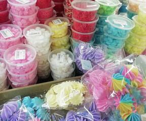 Decorations for pastries and cakes