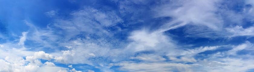Naklejka na ściany i meble Panorama sky with cloud on a sunny day. Beautiful cirrus cloud...