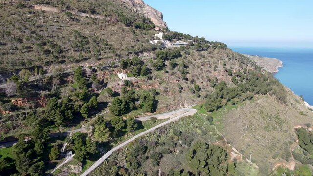 Castellammare del Golfo, Sicily. Vista panoramica della strada litoranea che si snoda verso San Vito lo Capo.