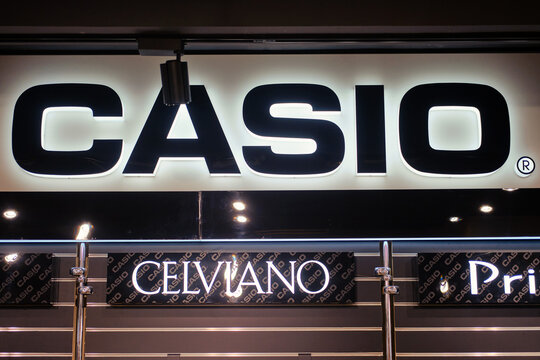 Shop with casio electric piano, synthesizers and musical instruments of the celviano brand