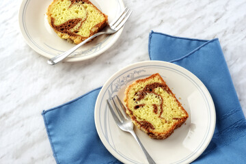  top view slice cinnamon loaf cake with fork