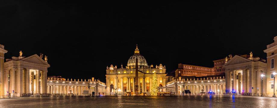 One of the most famous monuments of the great city of Rome. Perfect picture for publicity or educational puposes.