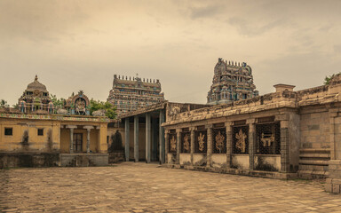 Fototapeta premium Kampaheshwarar Temple dedicated to Lord Shiva, located in Tirubuvanam, Tamil Nadu, India.