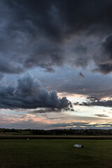 Obraz na płótnie Canvas Wolken im Abendlicht