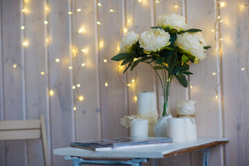 the use of flowers in decor in the interior