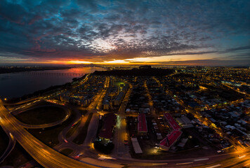 Atardecer puente Llacolen en Concepción, Chile