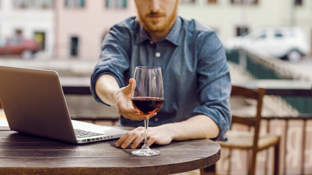 Wine tasting at the bar - Powered by Adobe