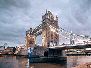 Obraz premium Tower Birdge in London at night
