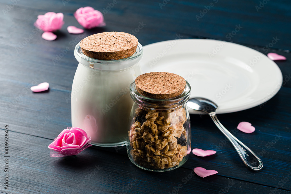 Sticker dry breakfast crunchy granola bowl with flax seeds on a table. healthy and fiber food. breakfast tim