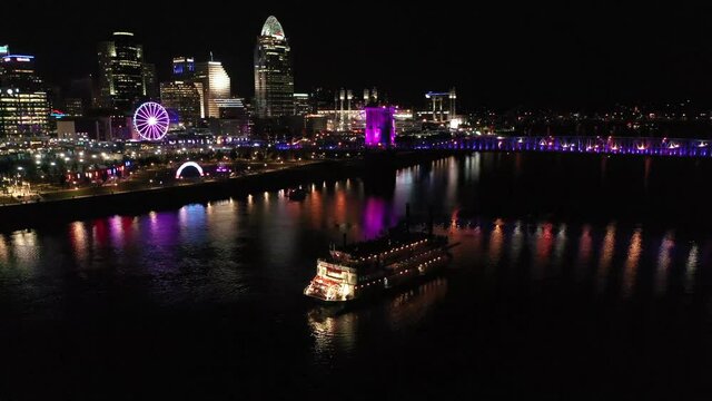 2.7K BLINK Cincinnati Roebling Bridge SkyStar Drone Aerial Flying Over Boat