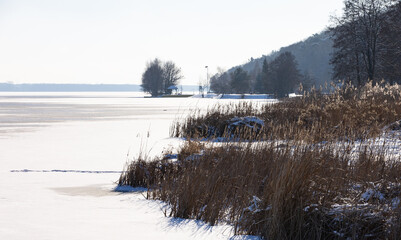 Fototapeta na wymiar river in winter, Poland landscape
