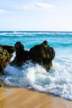 sea and rocks