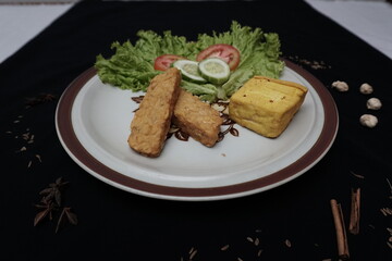 tempeh, fried tofu ready to be served