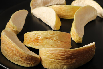 dried apple slices close up