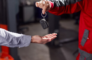Crop mechanic giving keys to client