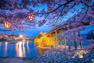 Photo sur Plexiglas Le pont Kintai Kintaikyo Bridge in Iwakuni, Japan at  sunset