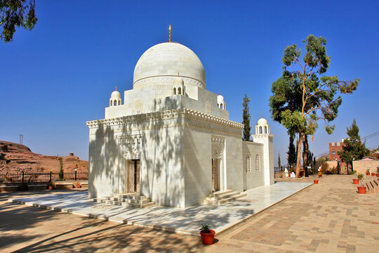 Mausoleum of Hatim ibn Ibrahim al-Hamidi, Yemen