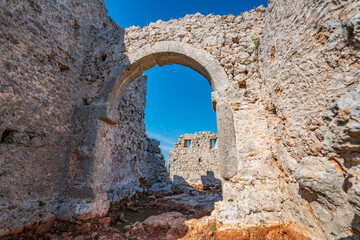 The ancient city of Lyrboton Kome, located in the Kepez on a hill in Varsak, discovered in 1910, an important olive oil production center in the region and had close ties to Perge, Antalya