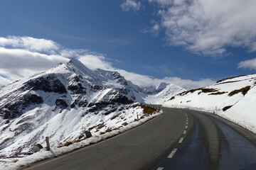 Gro&szlig;glockner Hochalpenstra&szlig;e im September