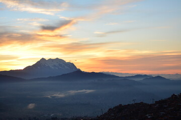paisaje del Imponente cordillera en el alba, La Paz Bolivia
