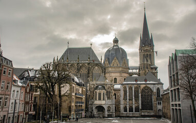 Naklejka premium Der Aachener Dom mit etwas Schnee