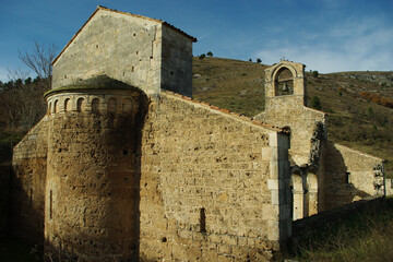 Remains of the Romanesque church of Santa Maria di Cartignano (11th century), near Bussi sul Tirino in the province of Pescara. 
