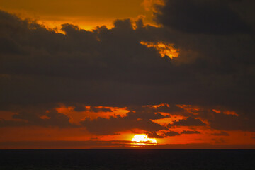 Obraz premium sunset over the sea