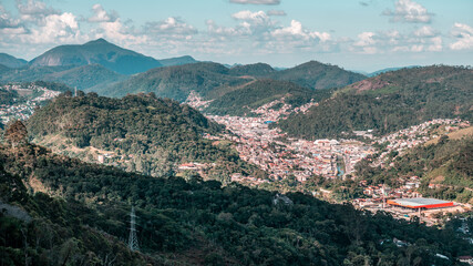 Fototapeta na wymiar Cidade de Nova Friburgo vista de cima