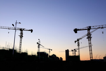 The building site is in the evening