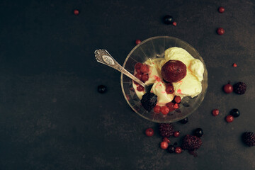 natural yogurt and red berries