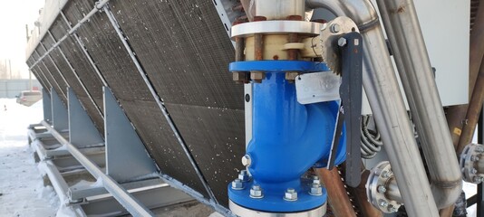 Cooling system for industrial heat exchangers. Industrial fan cooling tower.
