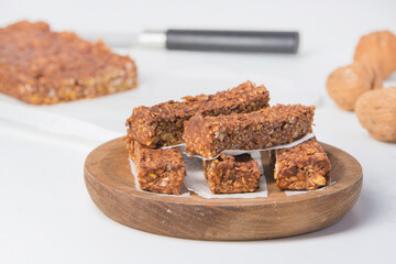 bar with chocolate protein and unsweetened nuts