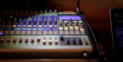 Table de mixage - studio d'enregistrement live concert - matériel audio musique