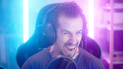 Gamer goes crazy mad on webcam POV