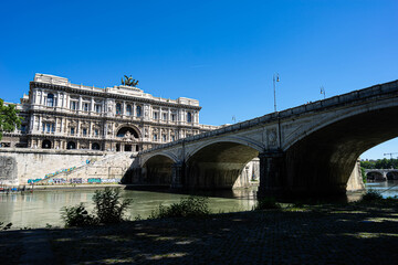 Naklejka premium bridge over the river