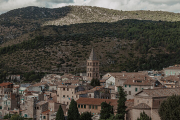 Obraz premium Italy, Central Italy, Lazio, Tivoli. Panoramic view of the city. Tivoli architecture and landmark. Italian architecture. Ancient building 