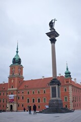 Fototapeta na wymiar castle Square in Warsaw 