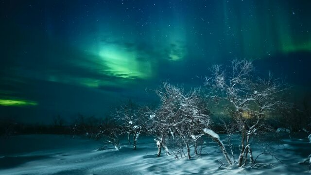 Timelapse Northern Lights above the Finnmarksvidda, Norway