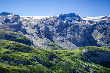 Fototapeta premium Alpine glaciers and mountains landscape in French alps.