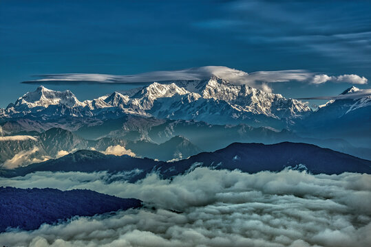 Kanchenjunga above sea of cloud