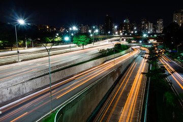Fototapeta na wymiar freeway in Sao Paulo city at night, long exposure, light trails. 