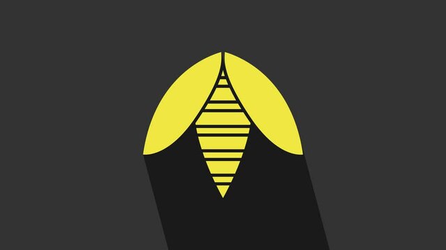 Yellow Bee icon isolated on grey background. Sweet natural food. Honeybee or apis with wings symbol. Flying insect. 4K Video motion graphic animation
