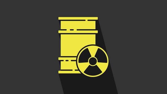 Yellow Radioactive waste in barrel icon isolated on grey background. Toxic refuse keg. Radioactive garbage emissions, environmental pollution. 4K Video motion graphic animation
